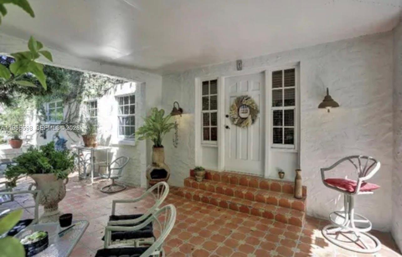 1107 Alhambra Cir Coral Gables, FL 33134