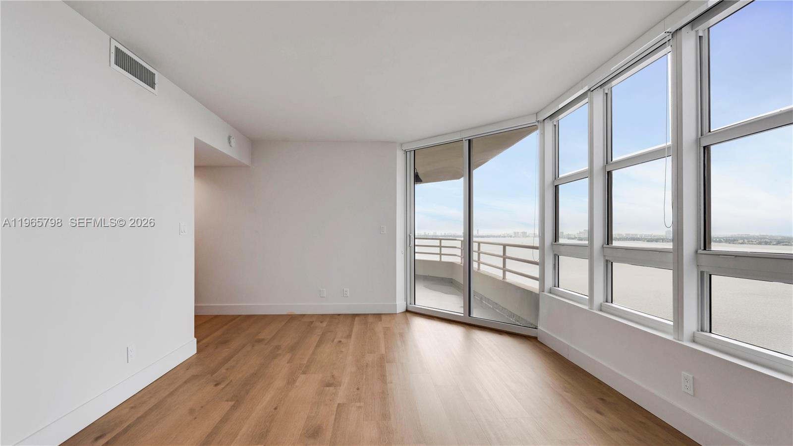 555 NE 34th St #1801 Miami, FL 33137