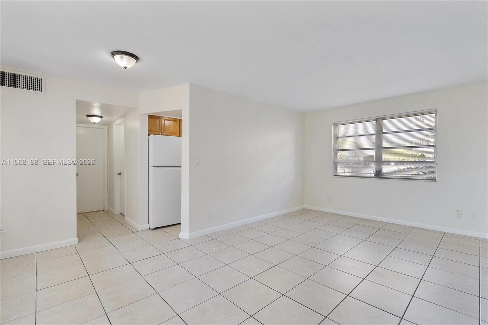 1715 N 16th Ave #101