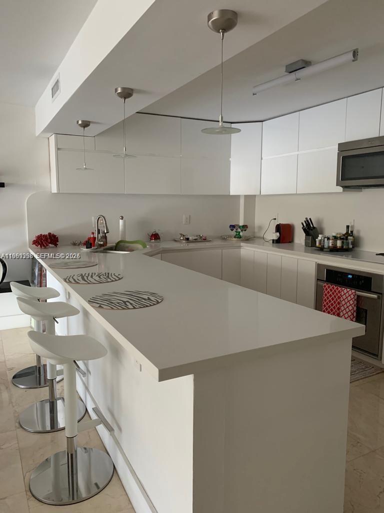 199 Ocean Ln Dr #811 Key Biscayne, FL 33149