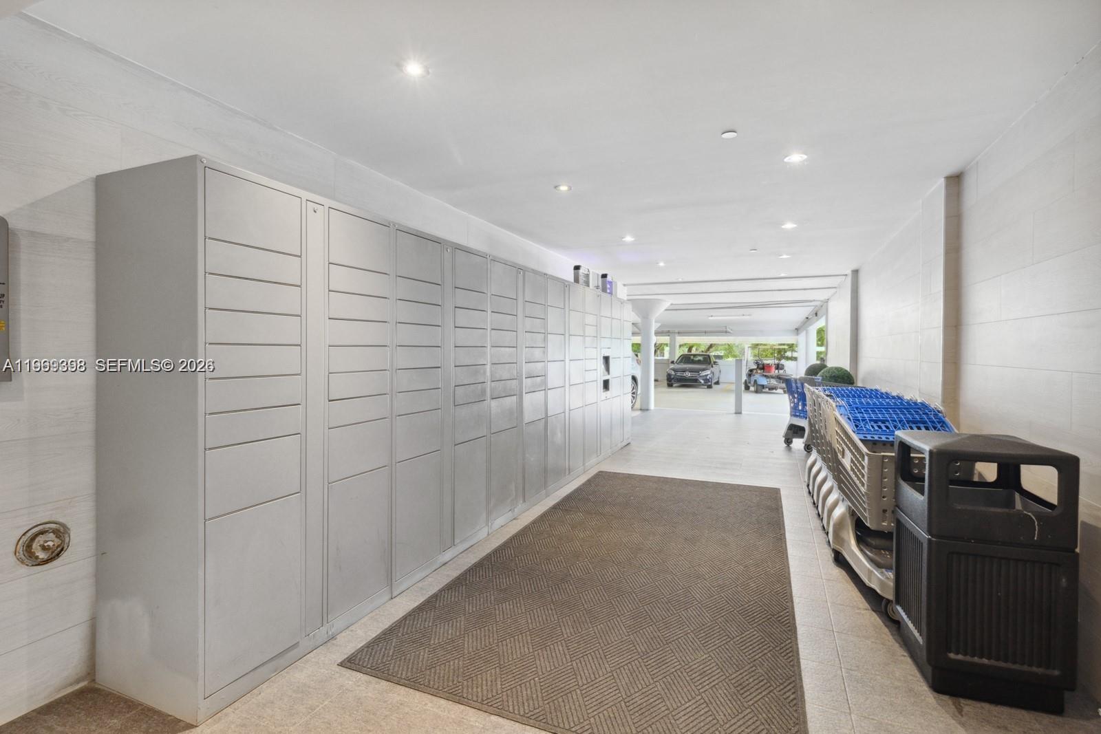 199 Ocean Ln Dr #811 Key Biscayne, FL 33149