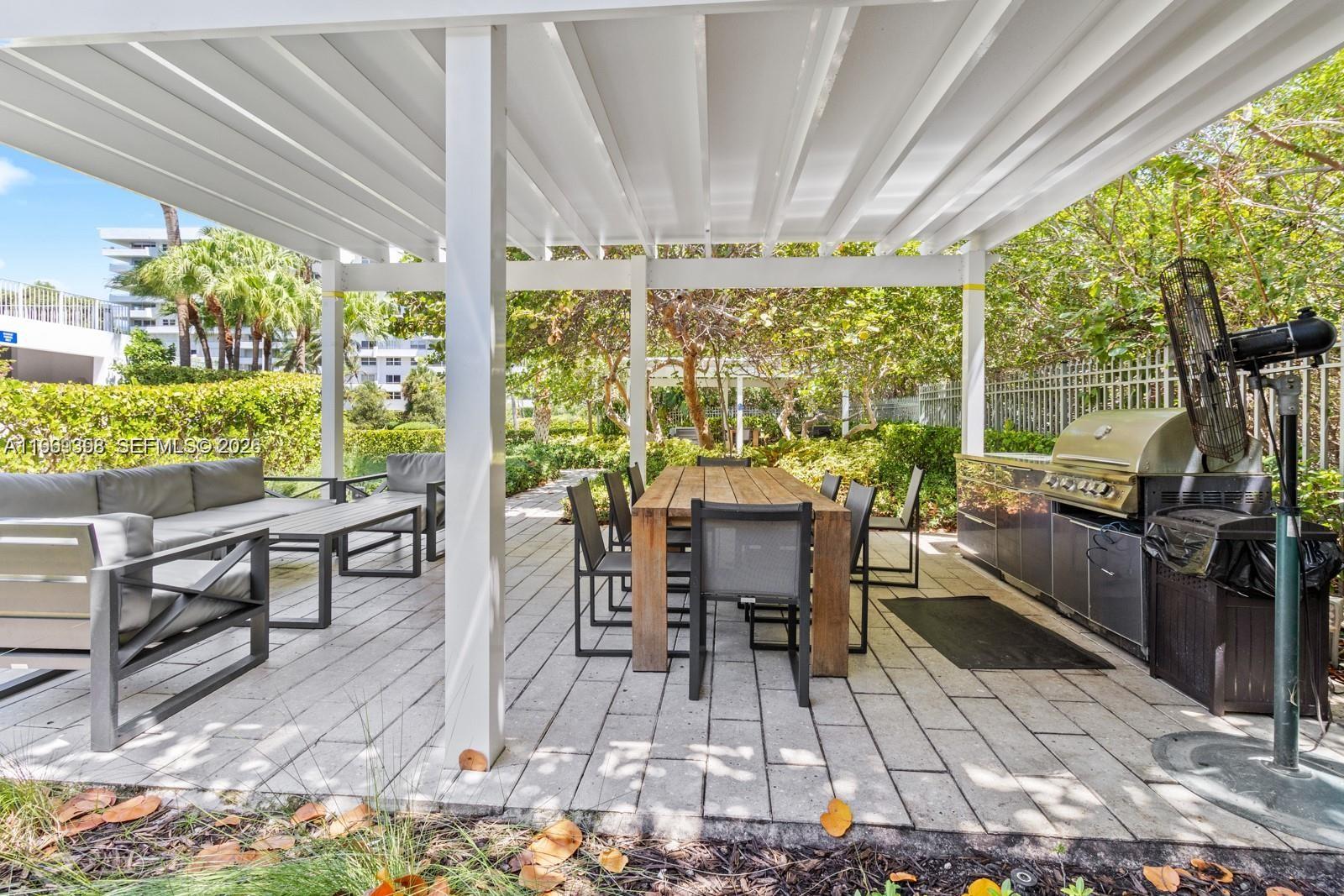 199 Ocean Ln Dr #811 Key Biscayne, FL 33149