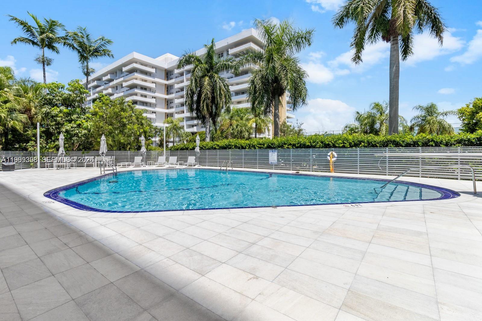 199 Ocean Ln Dr #811 Key Biscayne, FL 33149