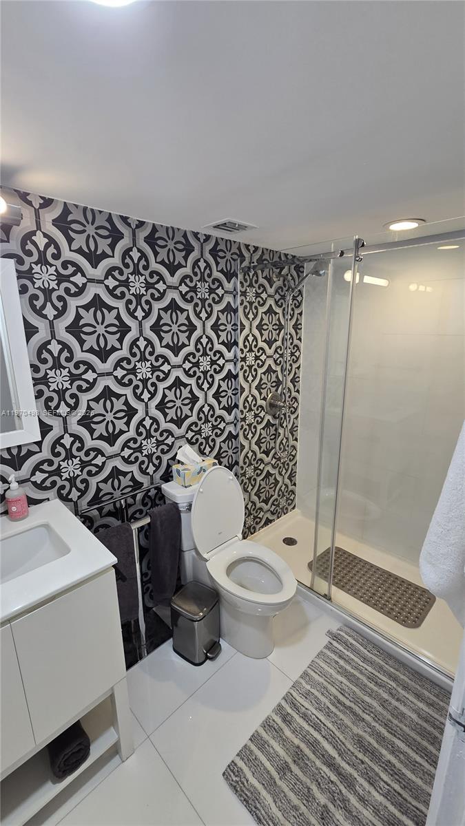 image Carlisle on the Ocean5