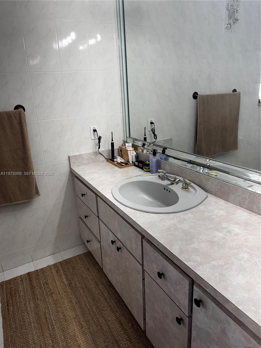 530 SW 136th Pl Miami, FL 33184