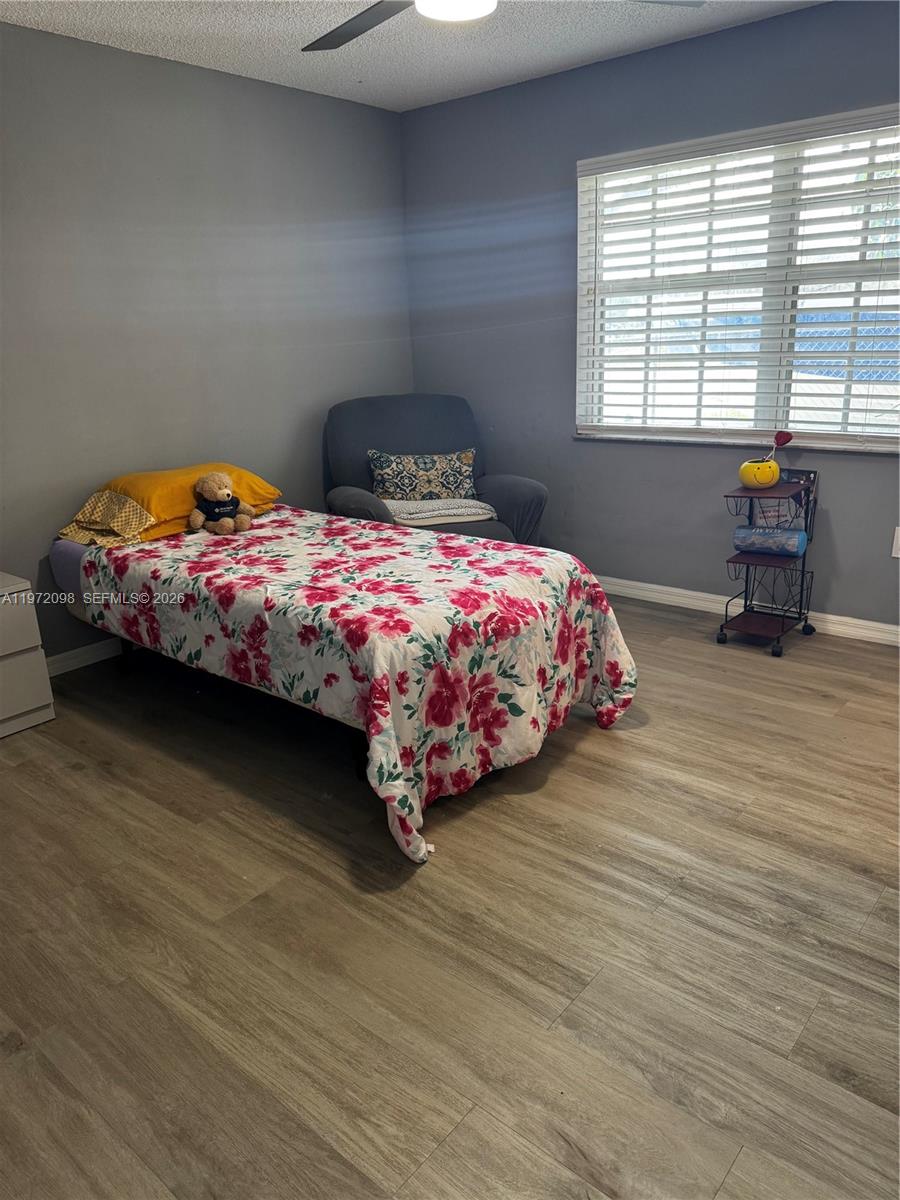 530 SW 136th Pl Miami, FL 33184