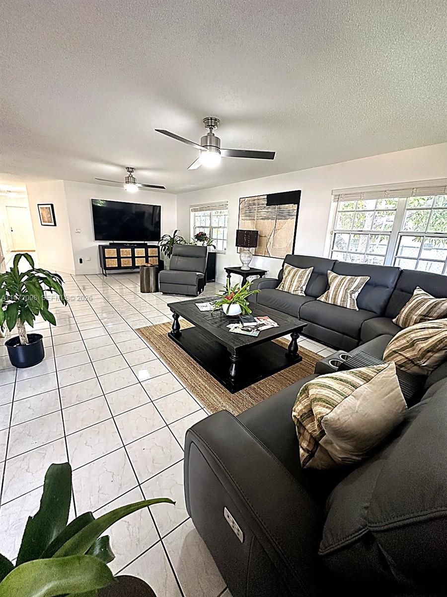 530 SW 136th Pl Miami, FL 33184