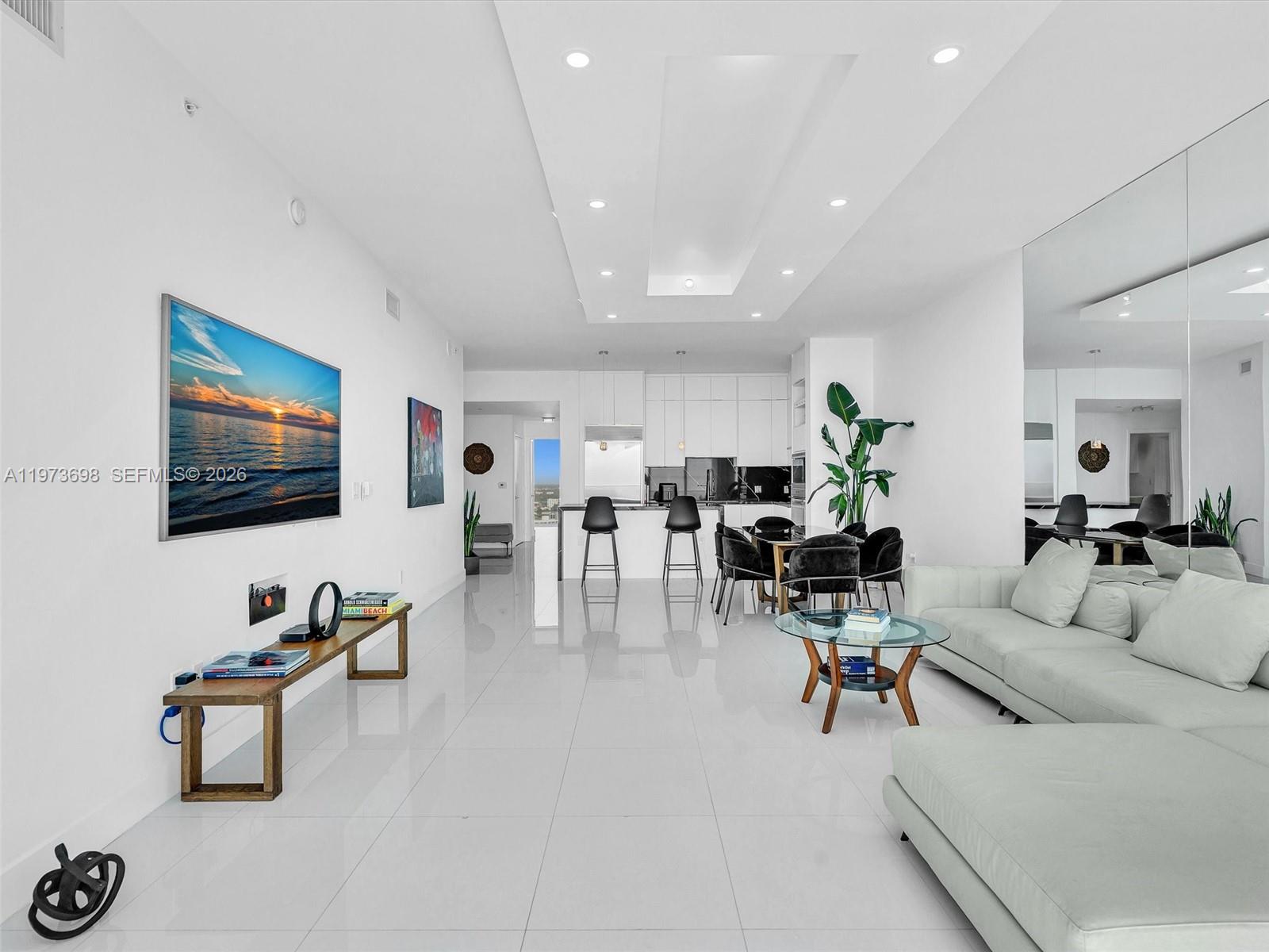 image Paramount Bay17