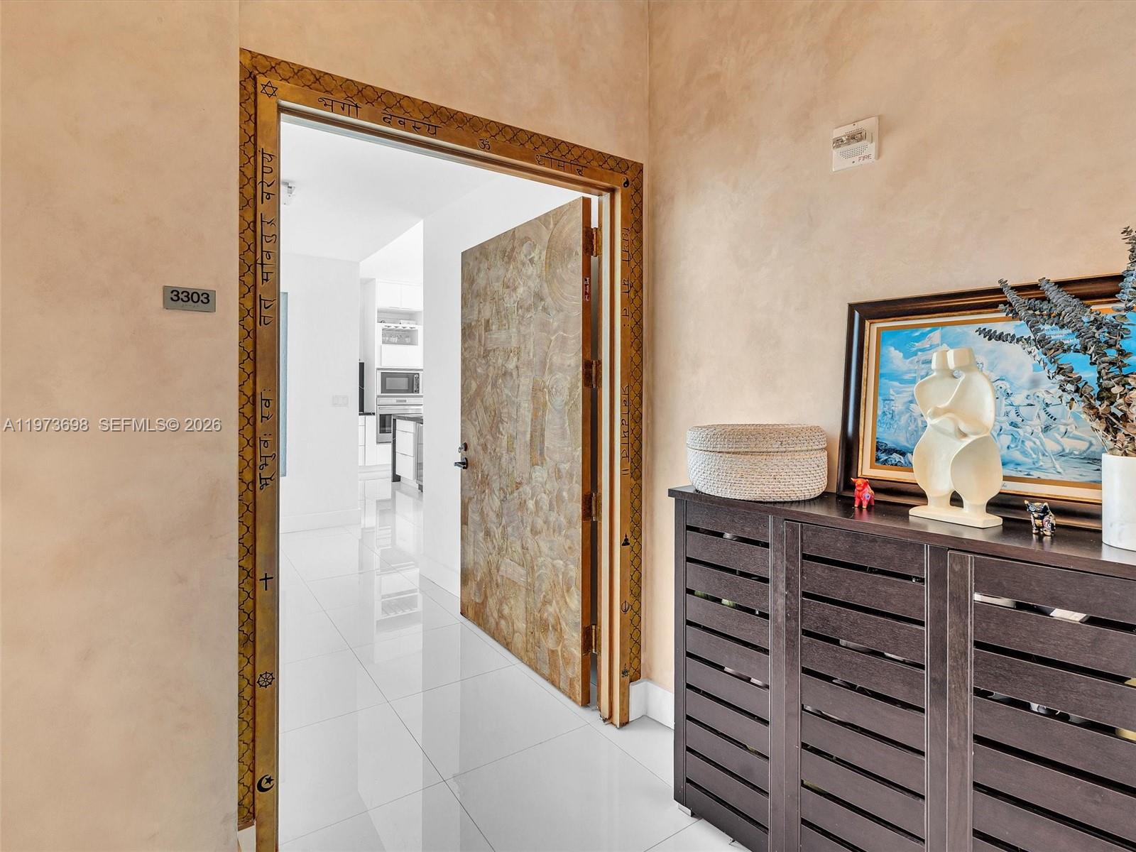 image Paramount Bay35