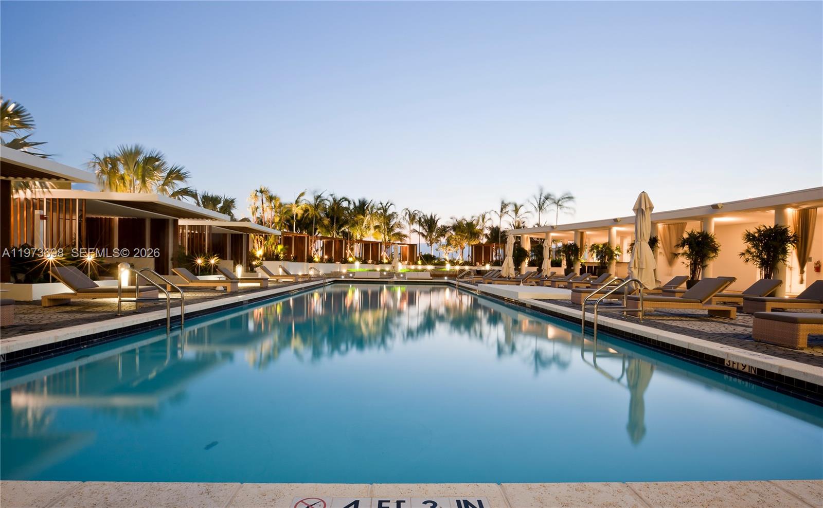 image Paramount Bay53