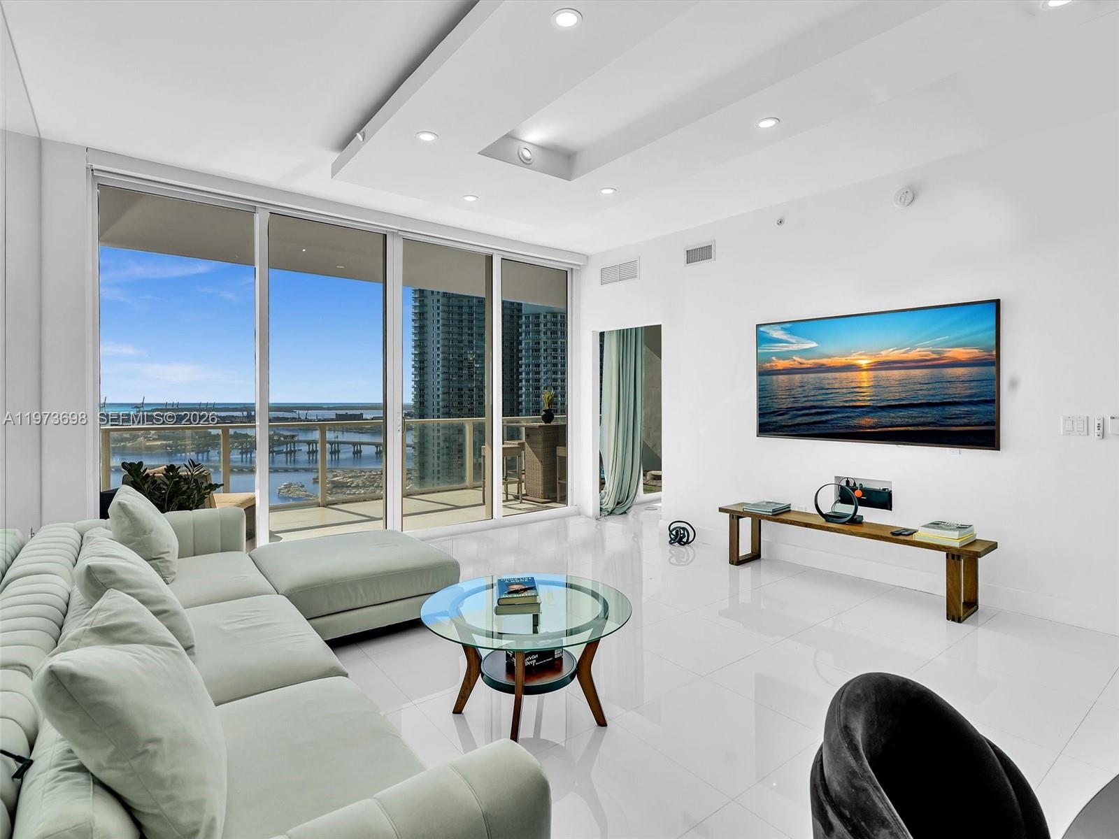 image Paramount Bay8