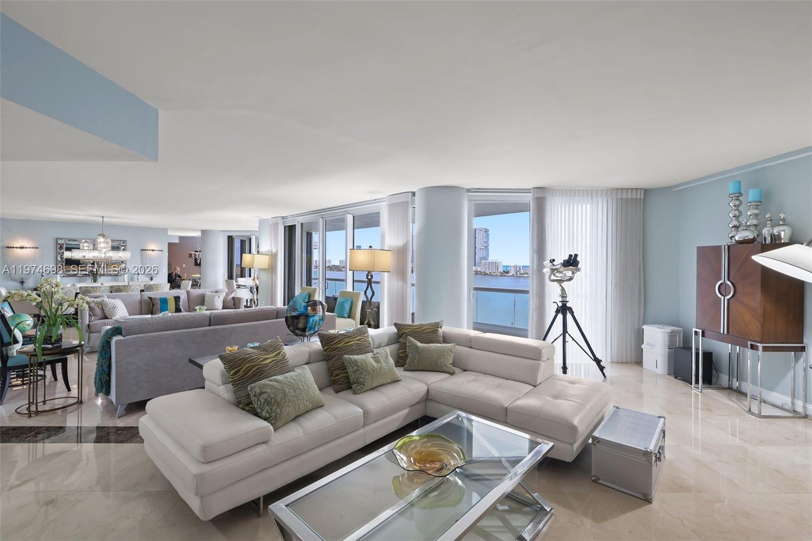 2600 Island Blvd #1006 Aventura, FL 33160