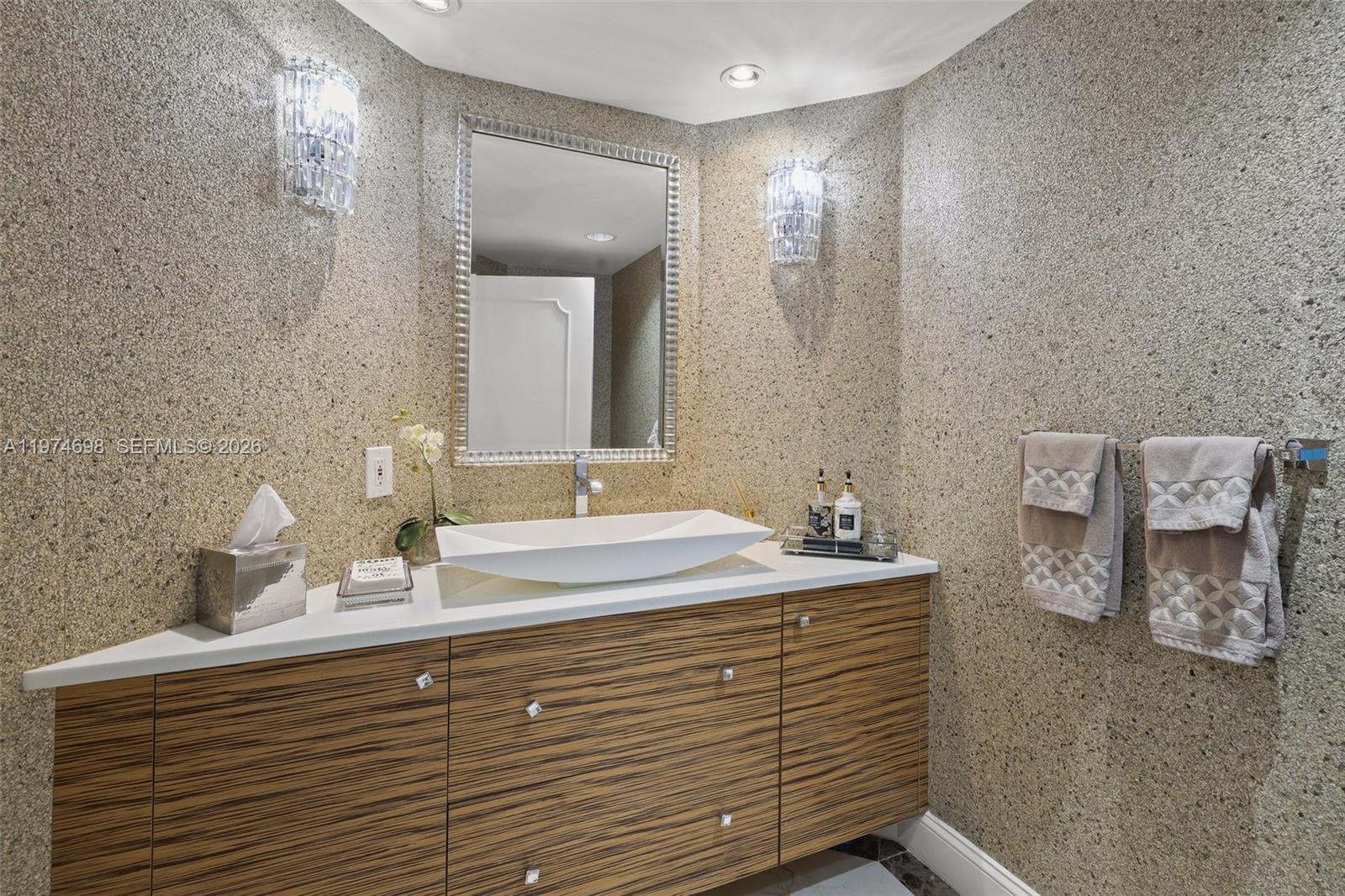 2600 Island Blvd #1006 Aventura, FL 33160