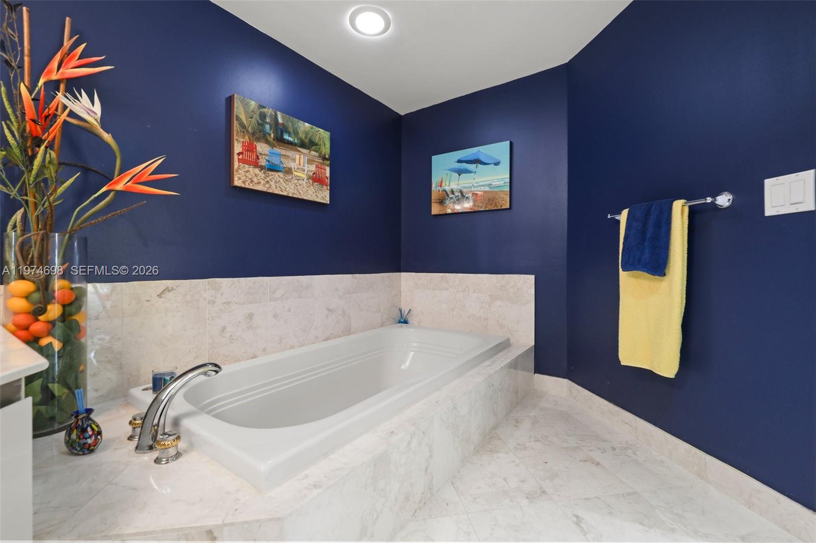 2600 Island Blvd #1006 Aventura, FL 33160