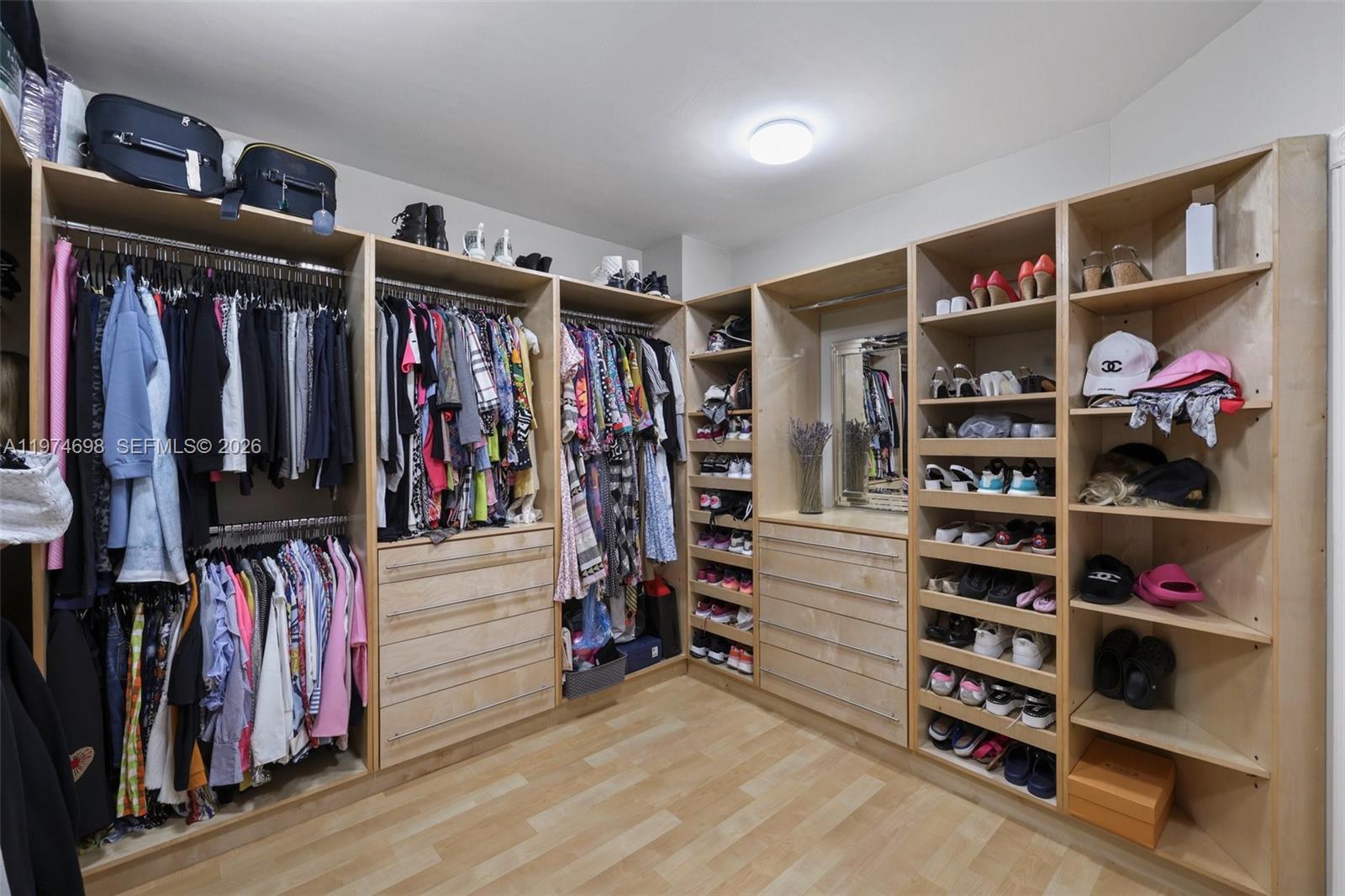 2600 Island Blvd #1006 Aventura, FL 33160