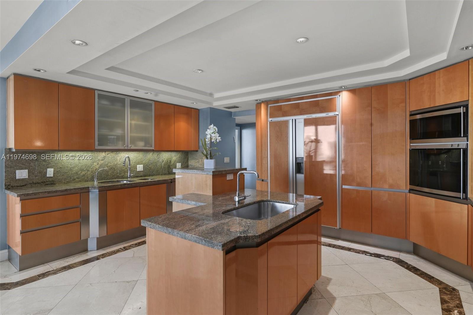 2600 Island Blvd #1006 Aventura, FL 33160