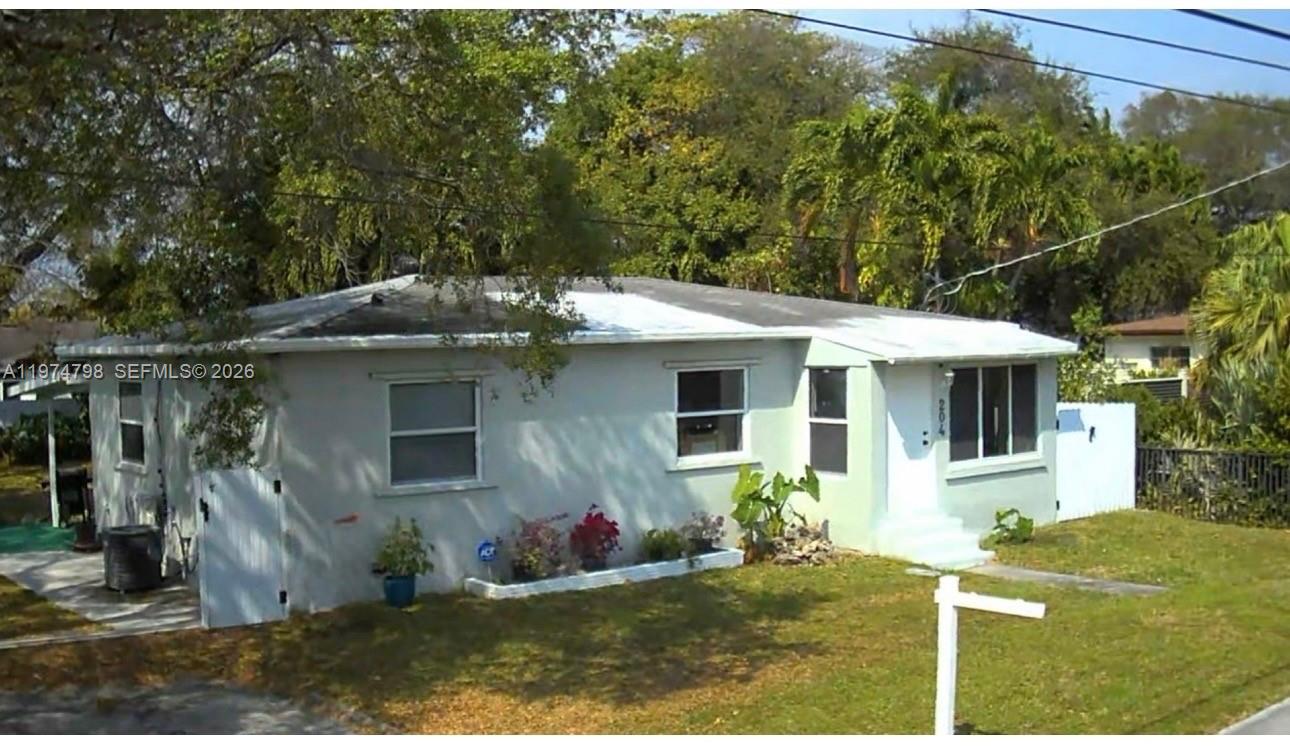 204 SW 7th Ave Hallandale Beach, FL 33009