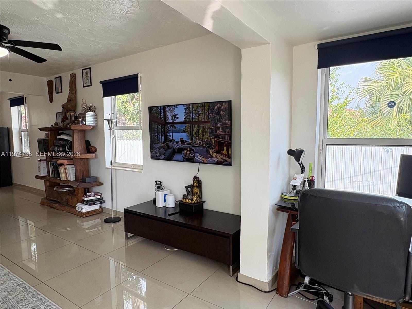 204 SW 7th Ave Hallandale Beach, FL 33009
