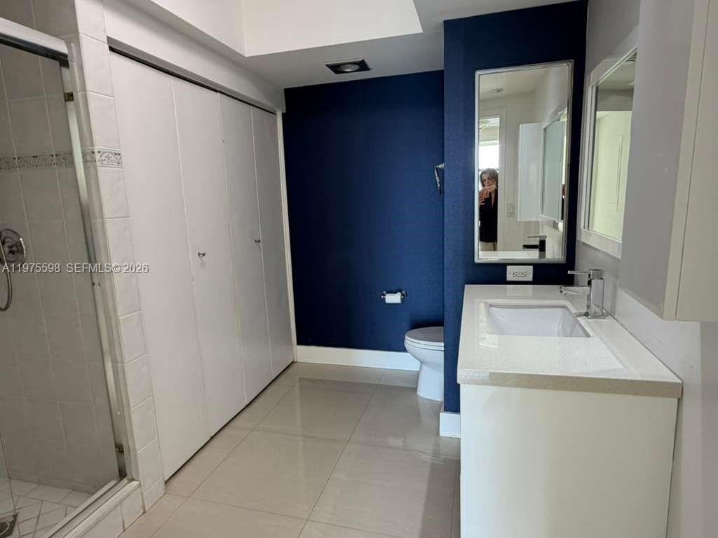 image Hamptons West21