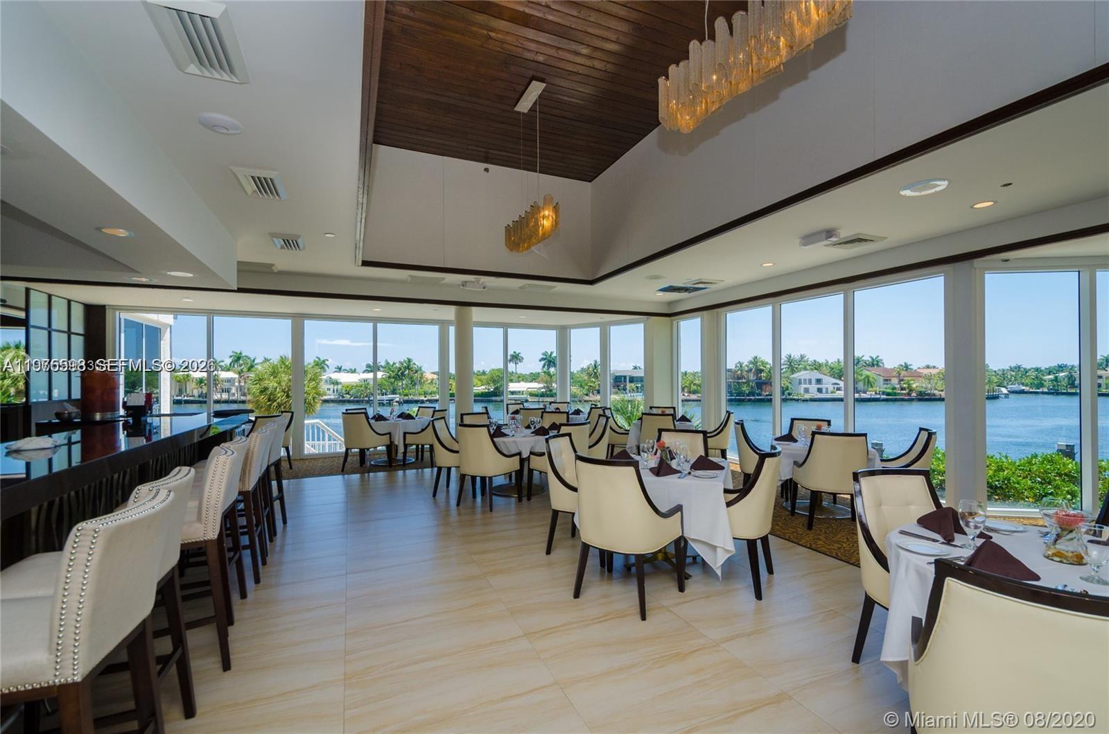 image Hamptons West32