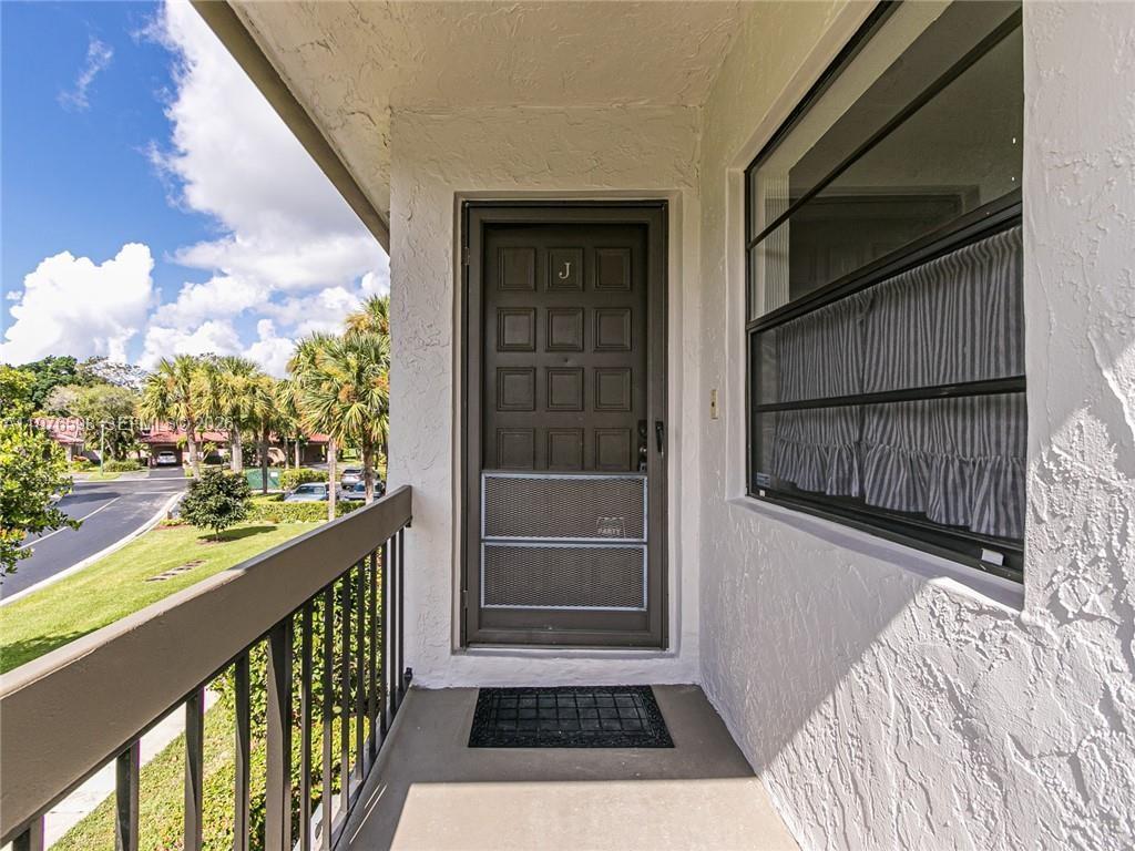 21559 Cypress Hammock Dr #44J Boca Raton, FL 33428