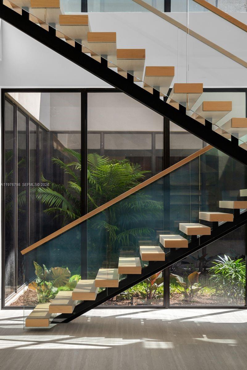 8755 SW 54th Ave Miami, FL 33143