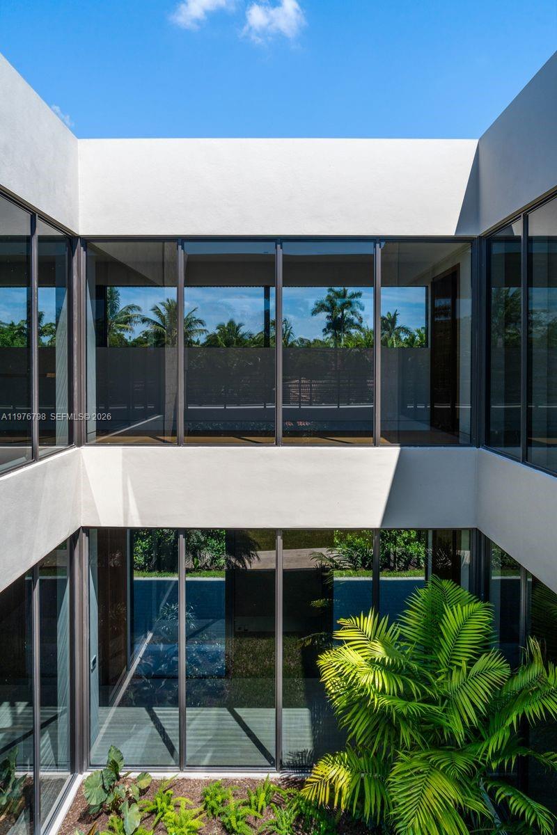 8755 SW 54th Ave Miami, FL 33143