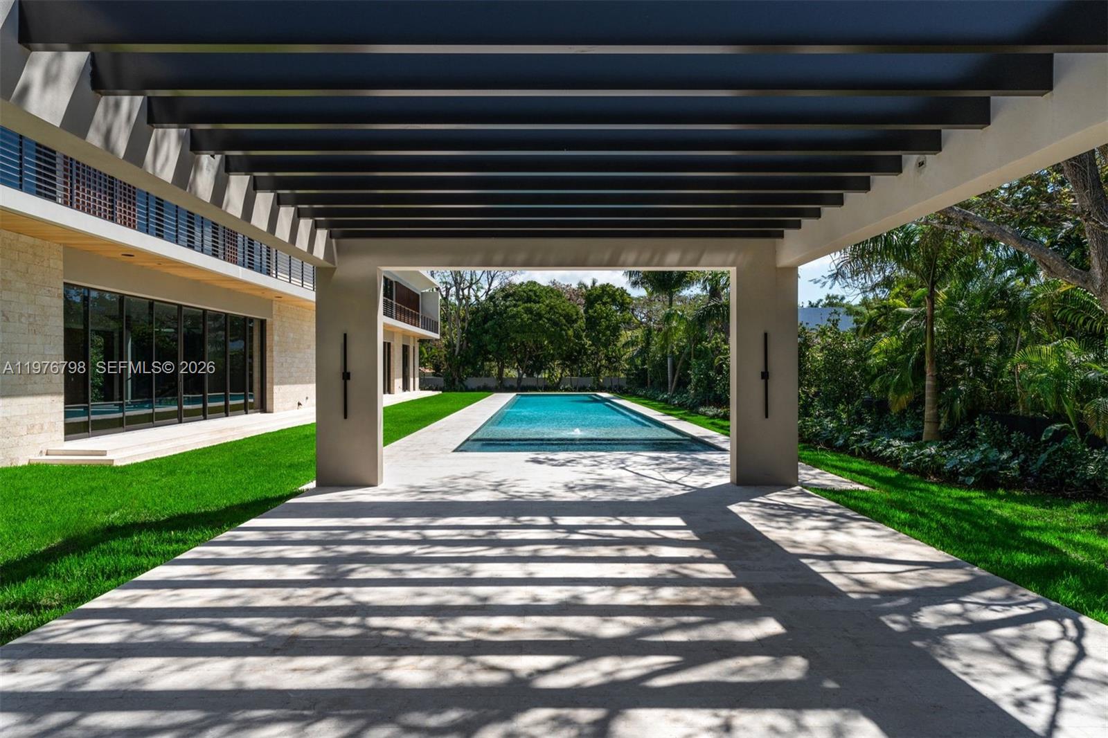 8755 SW 54th Ave Miami, FL 33143