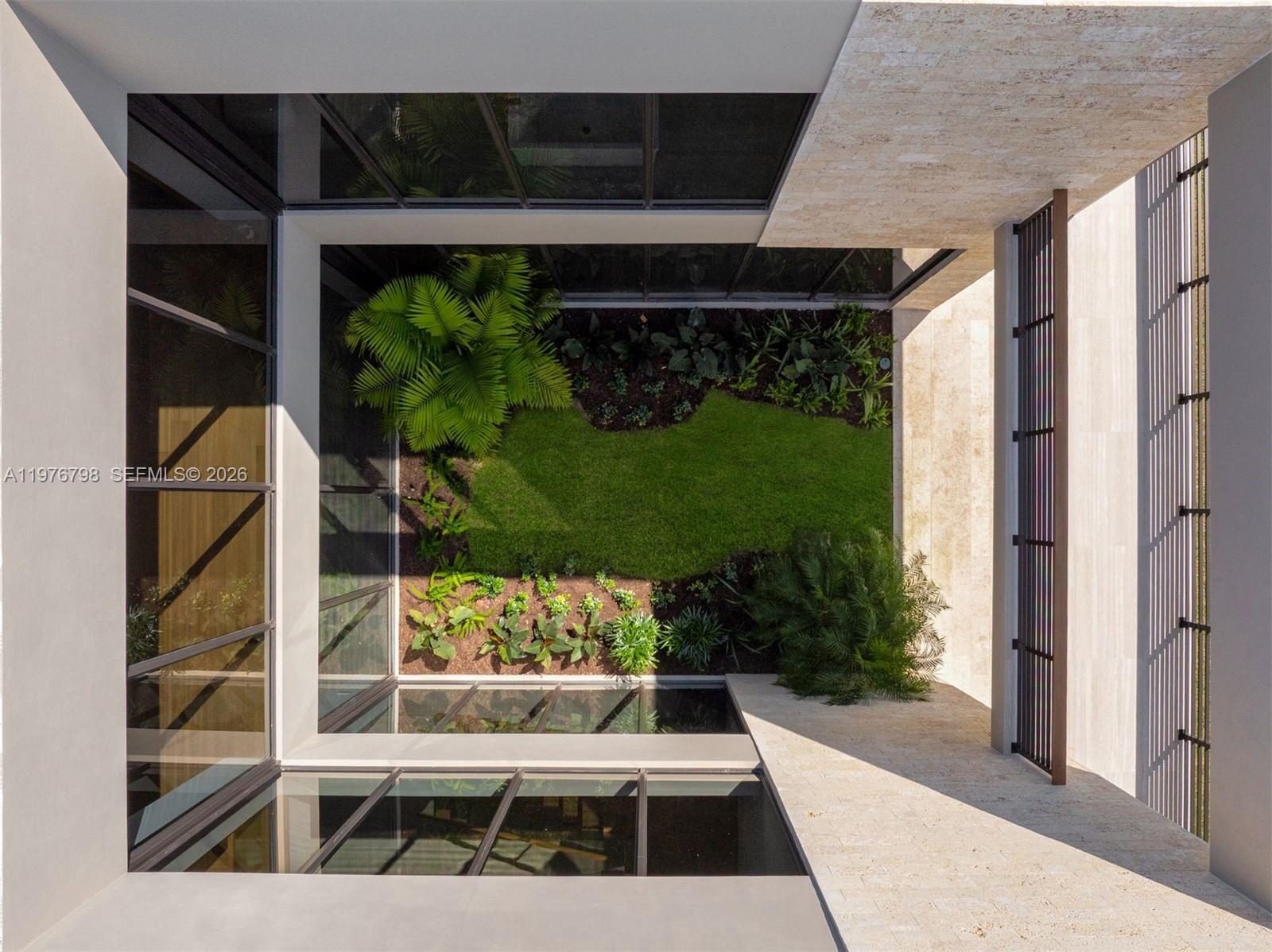 8755 SW 54th Ave Miami, FL 33143