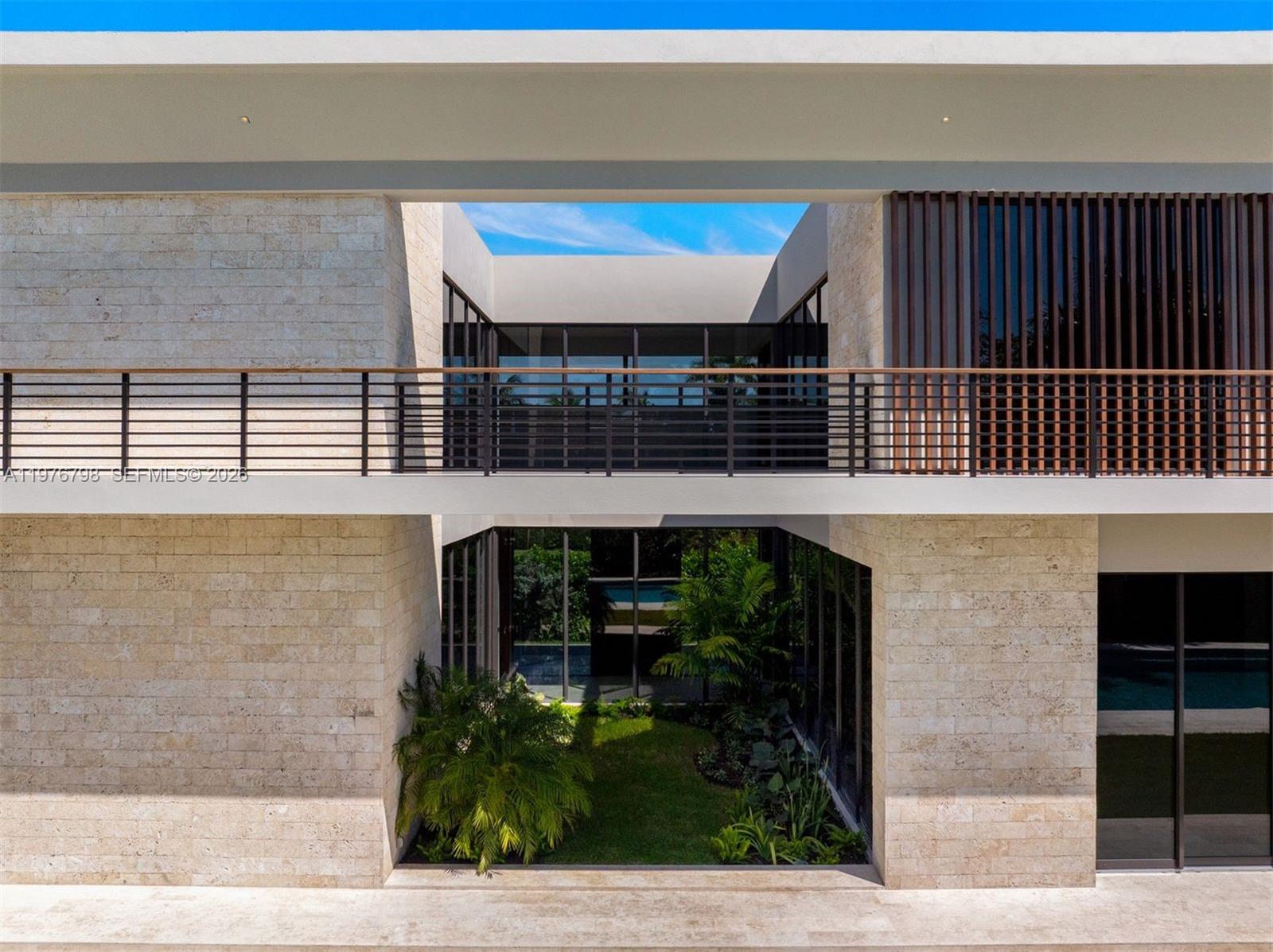 8755 SW 54th Ave Miami, FL 33143