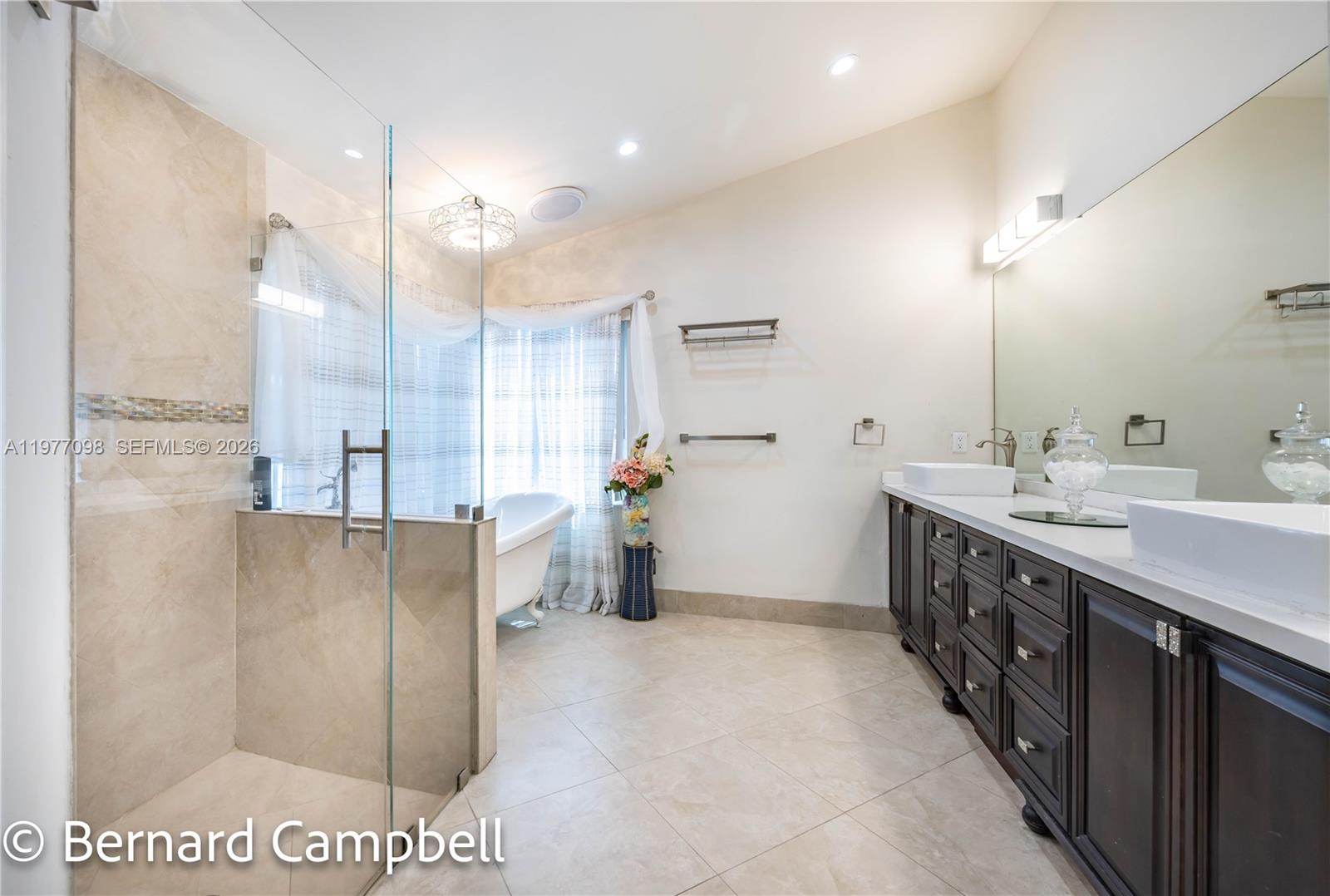 1210 NW 193rd Ave Pembroke Pines, FL 33029