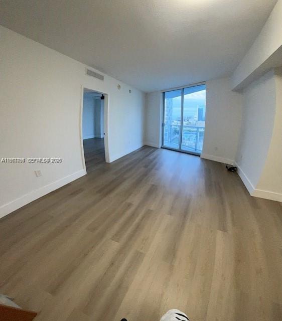 185 SW 7th St #1605 Miami, FL 33130