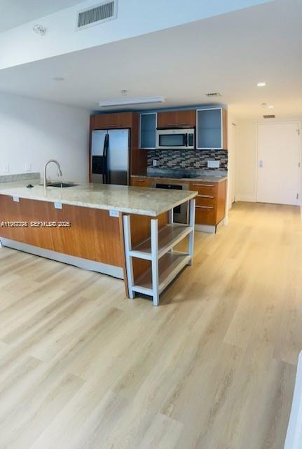 185 SW 7th St #1605 Miami, FL 33130