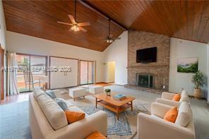 5018 E Hummingbird Dr La Belle, FL 33935