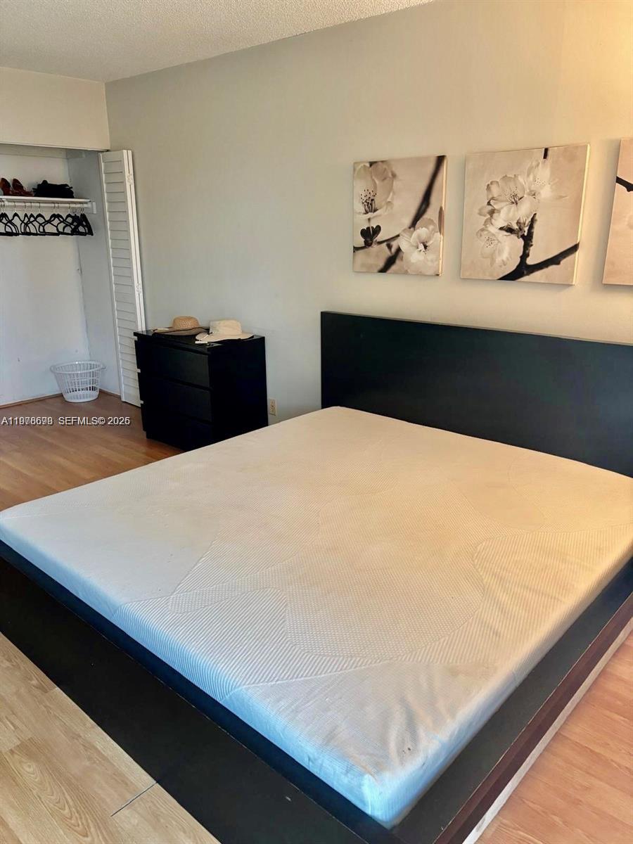 image Arlen House East8