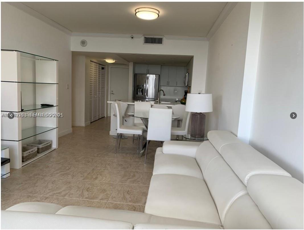 2555 Collins Ave #506 Miami Beach, FL 33140