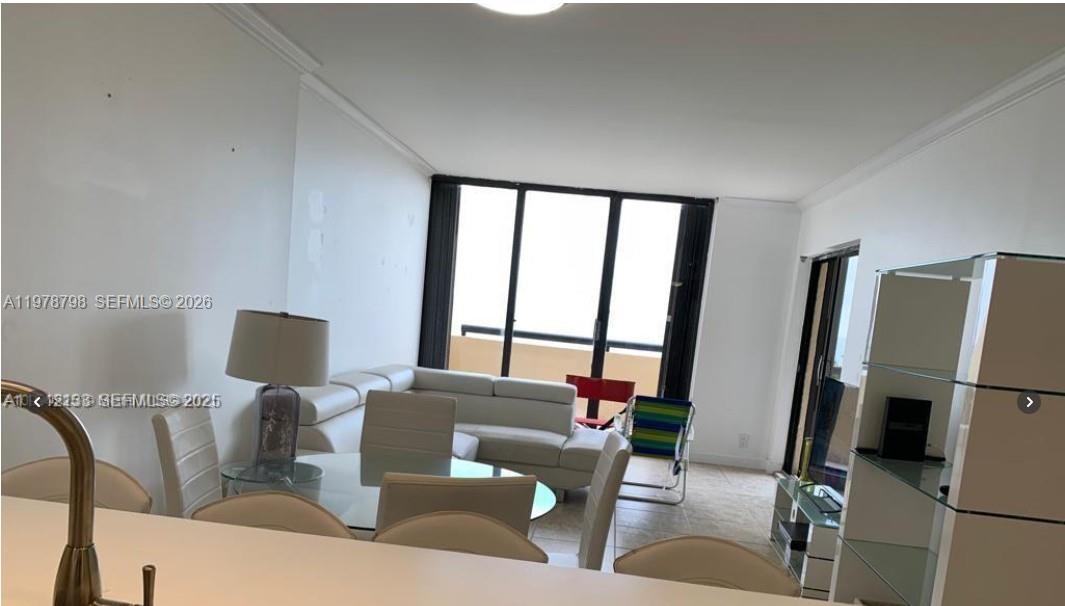 2555 Collins Ave #506 Miami Beach, FL 33140