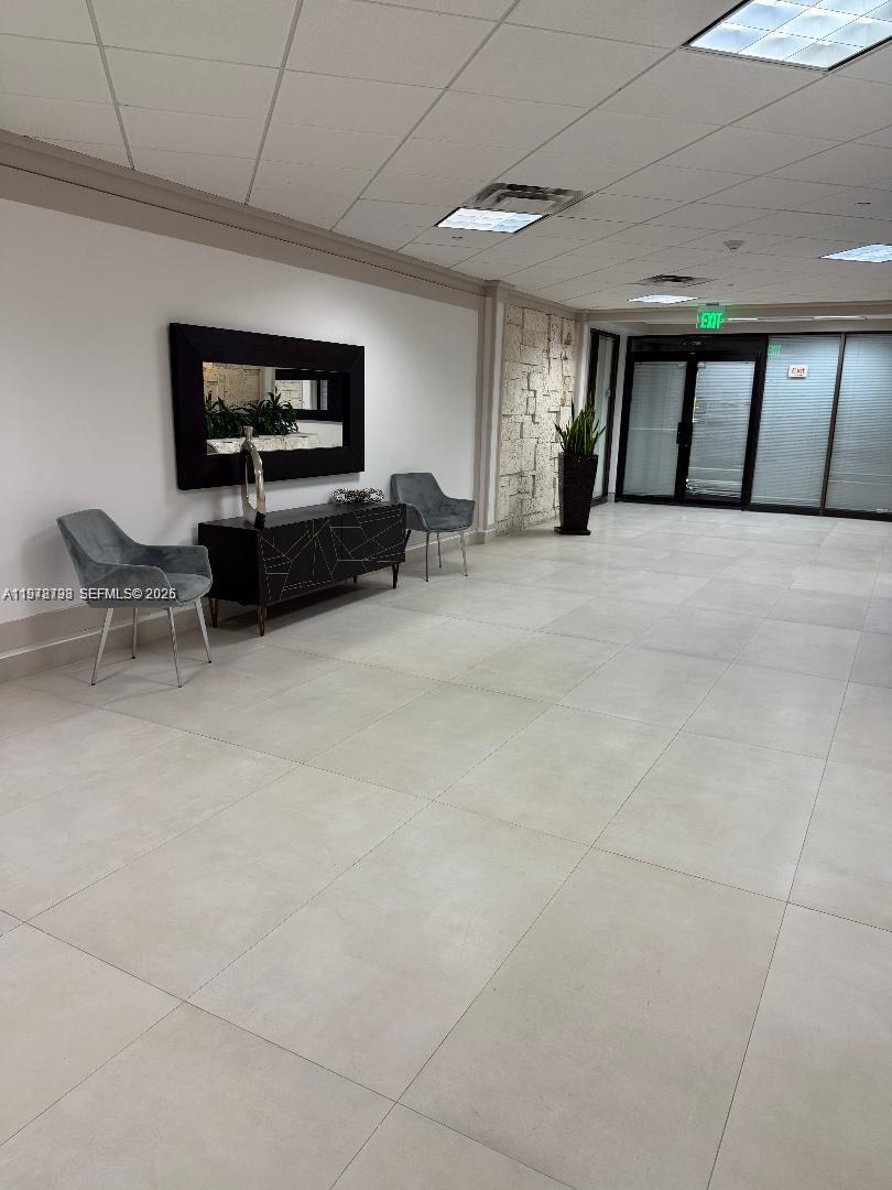 2555 Collins Ave #506 Miami Beach, FL 33140