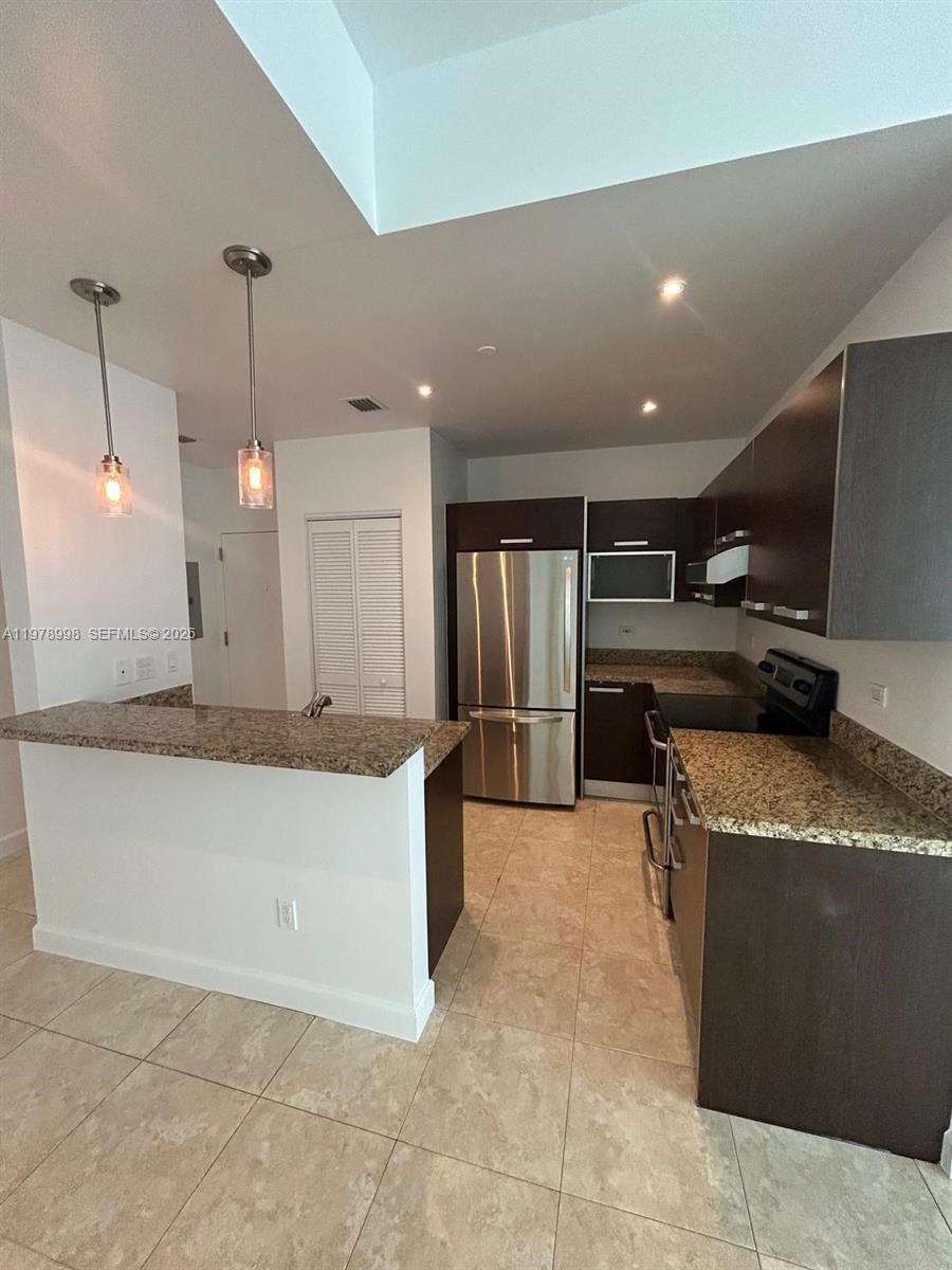 2525 SW 3rd Ave #1402 Miami, FL 33129
