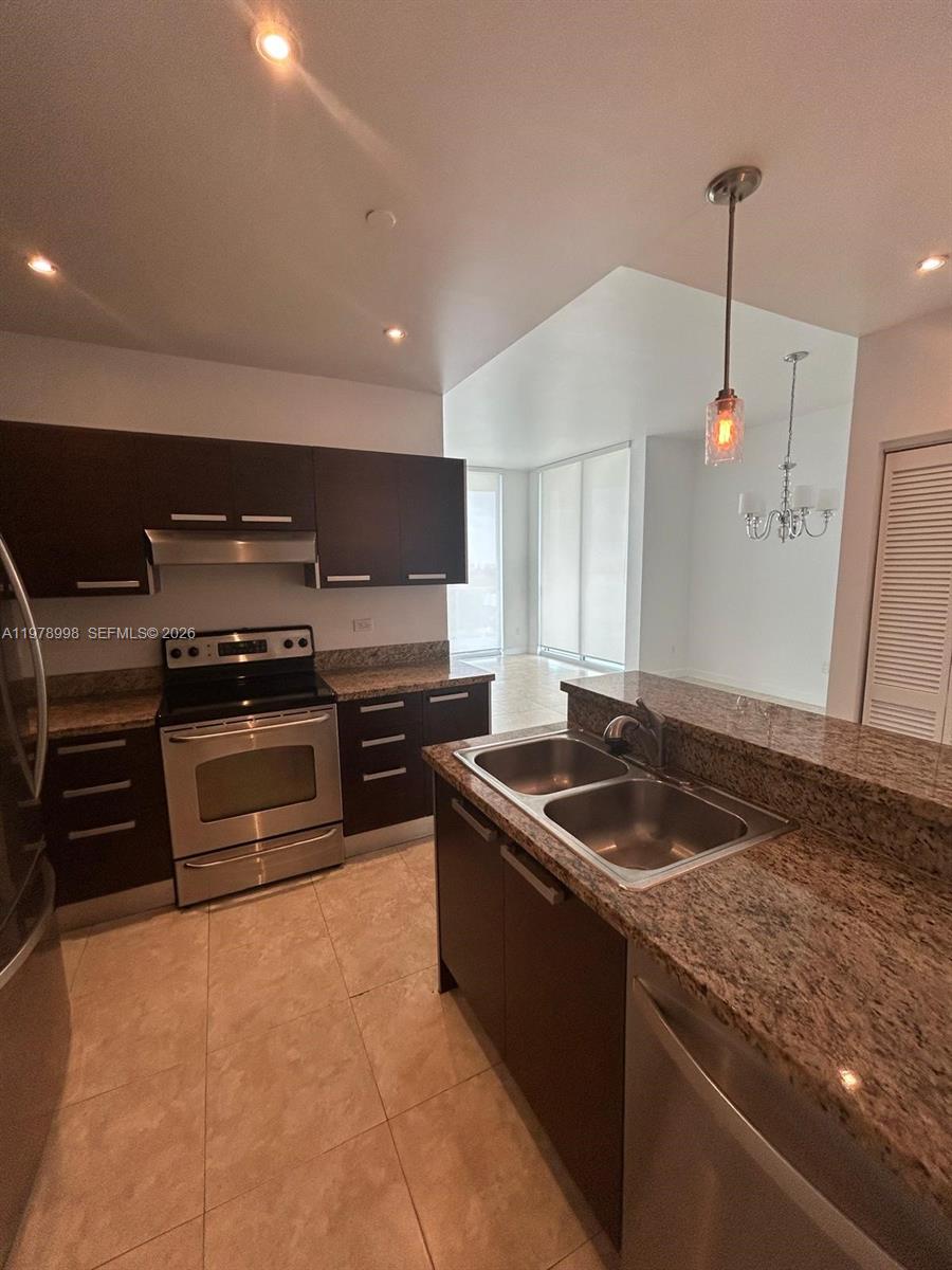 2525 SW 3rd Ave #1402 Miami, FL 33129