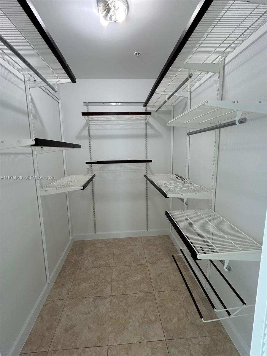 2525 SW 3rd Ave #1402 Miami, FL 33129