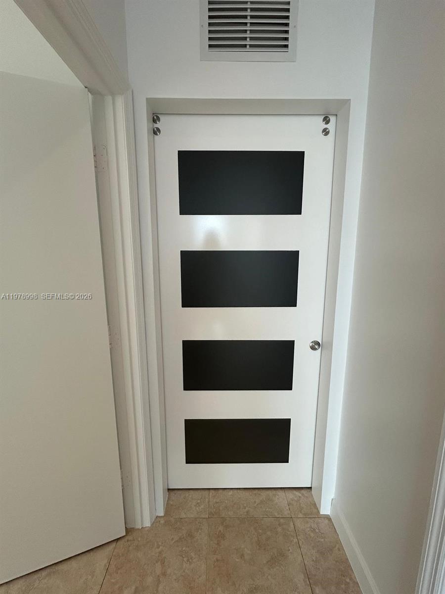 2525 SW 3rd Ave #1402 Miami, FL 33129