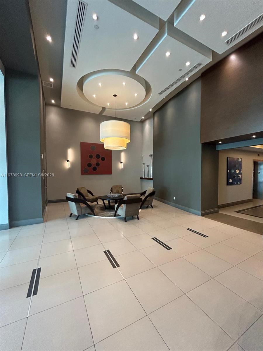 2525 SW 3rd Ave #1402 Miami, FL 33129