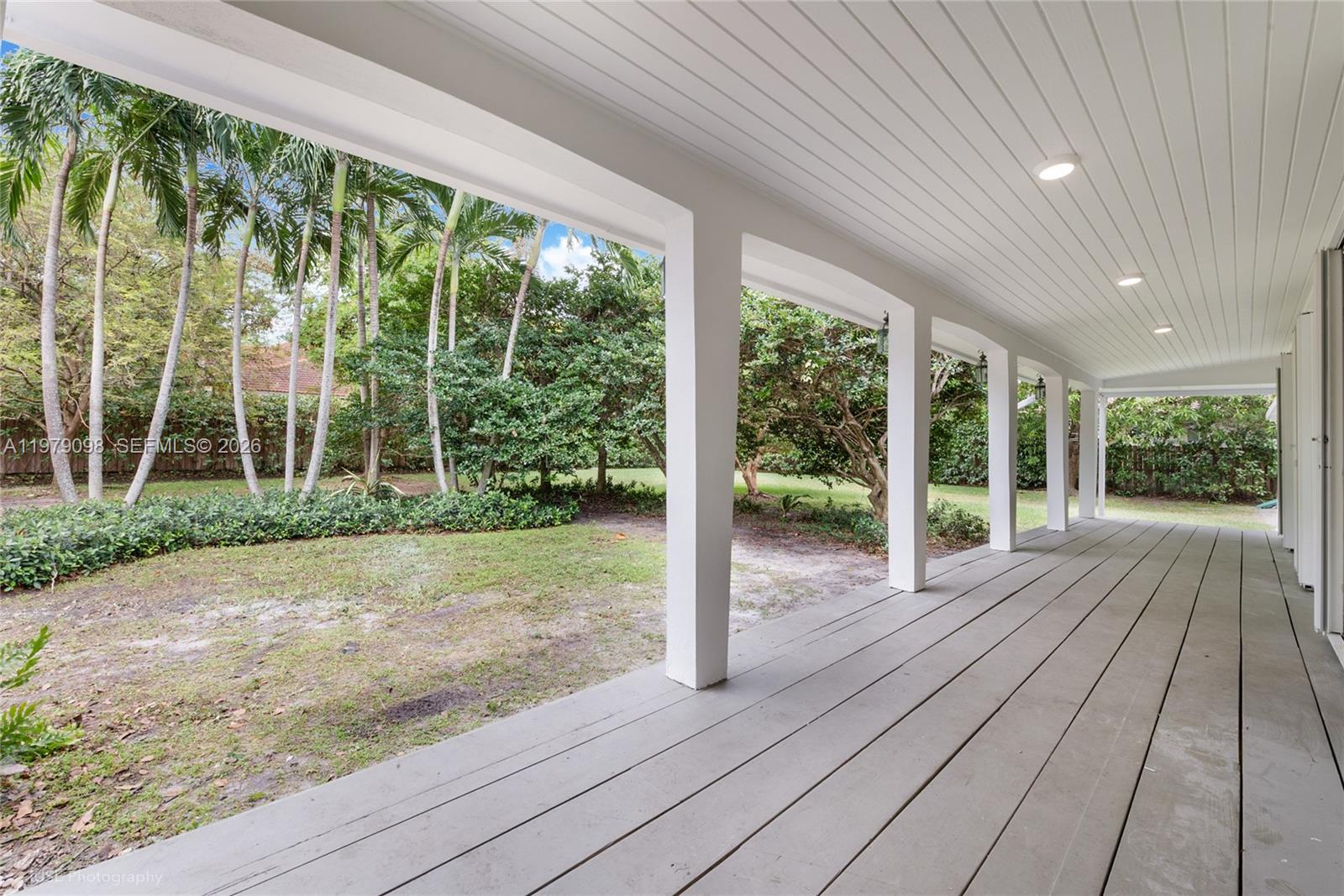 9330 SW 72nd Ave Pinecrest, FL 33156