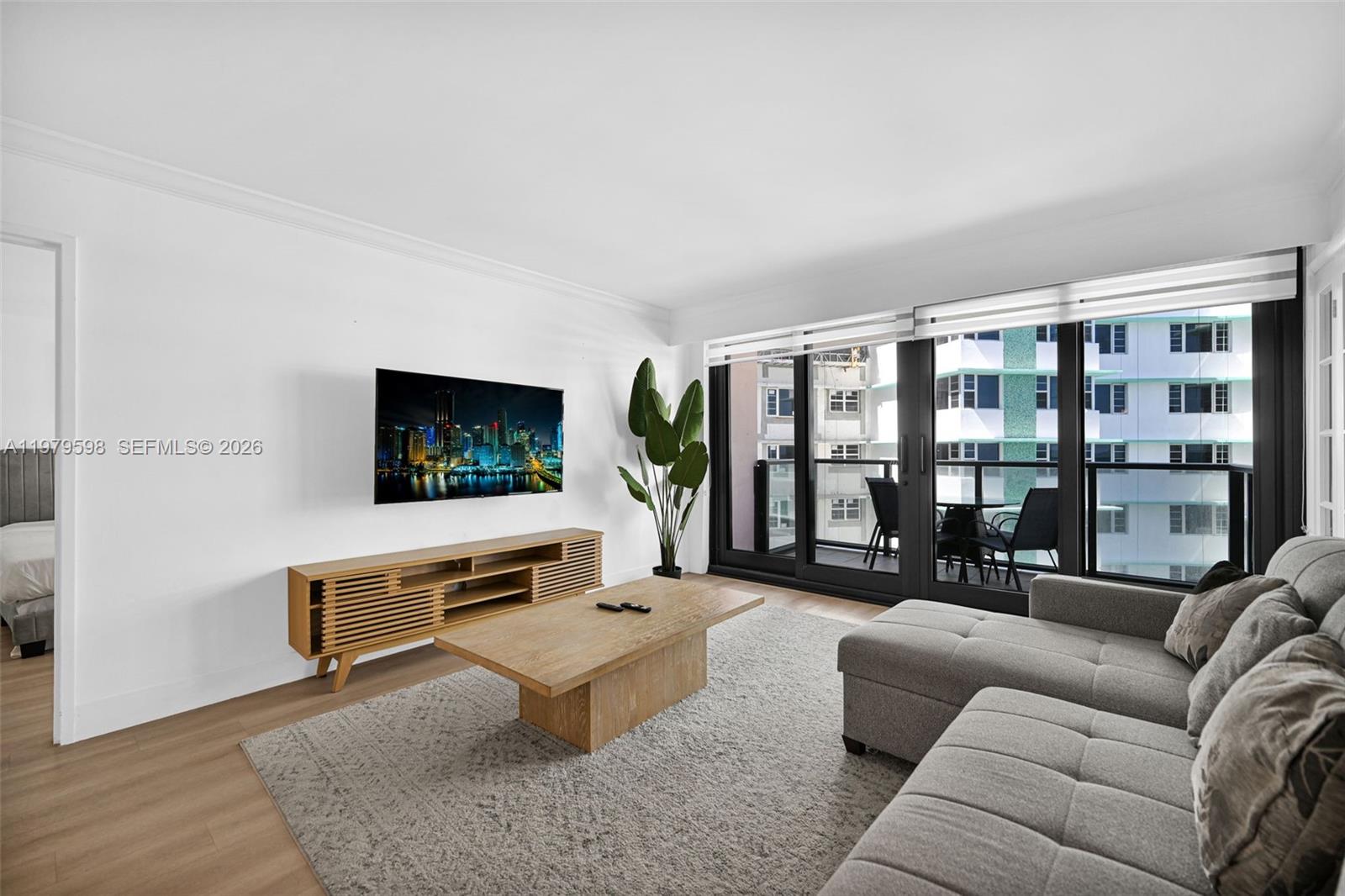 5225 Collins Ave #1214 Miami Beach, FL 33140