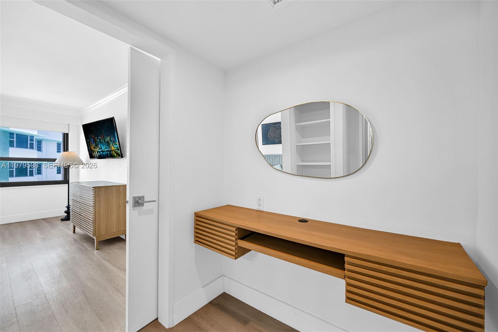 5225 Collins Ave #1214 Miami Beach, FL 33140