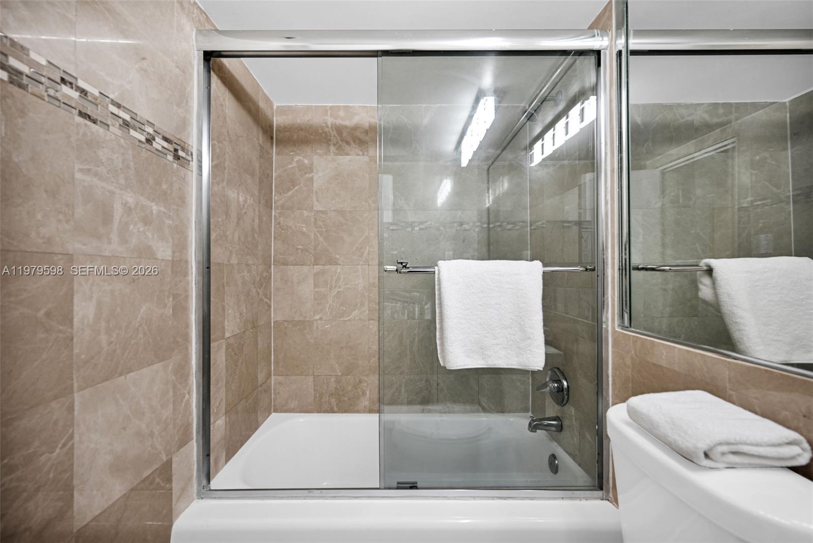 5225 Collins Ave #1214 Miami Beach, FL 33140