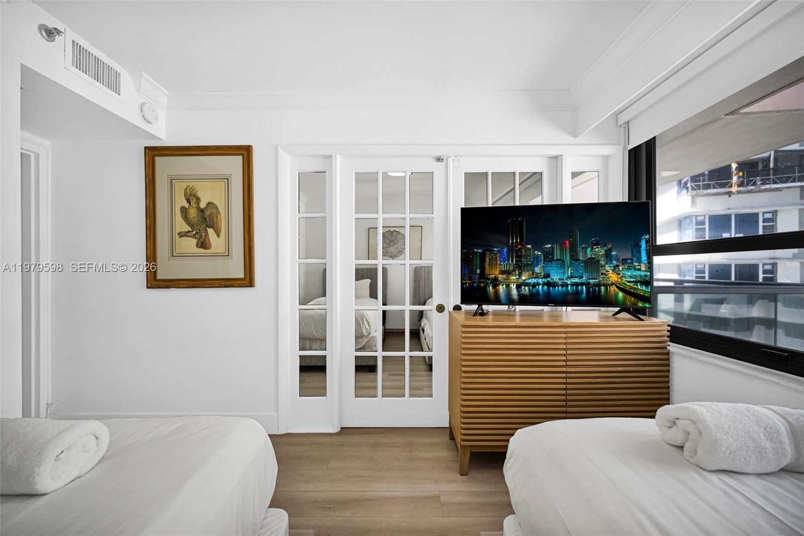 5225 Collins Ave #1214 Miami Beach, FL 33140