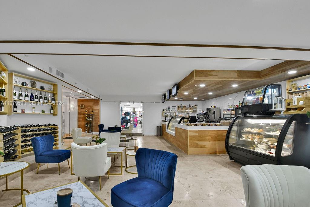 5225 Collins Ave #1214 Miami Beach, FL 33140