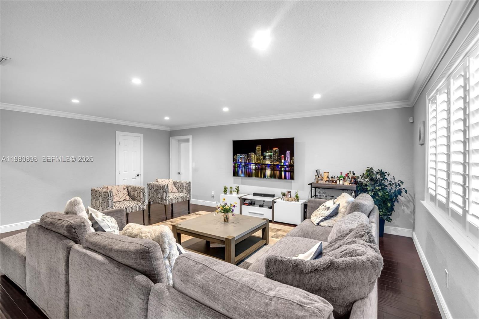 8700 SW 83rd Ct Miami, FL 33143